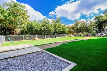 Berkshire Riverview_152_Pet Park